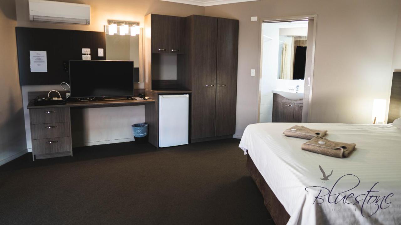 Bluestone Motor Inn Tennant Creek Esterno foto