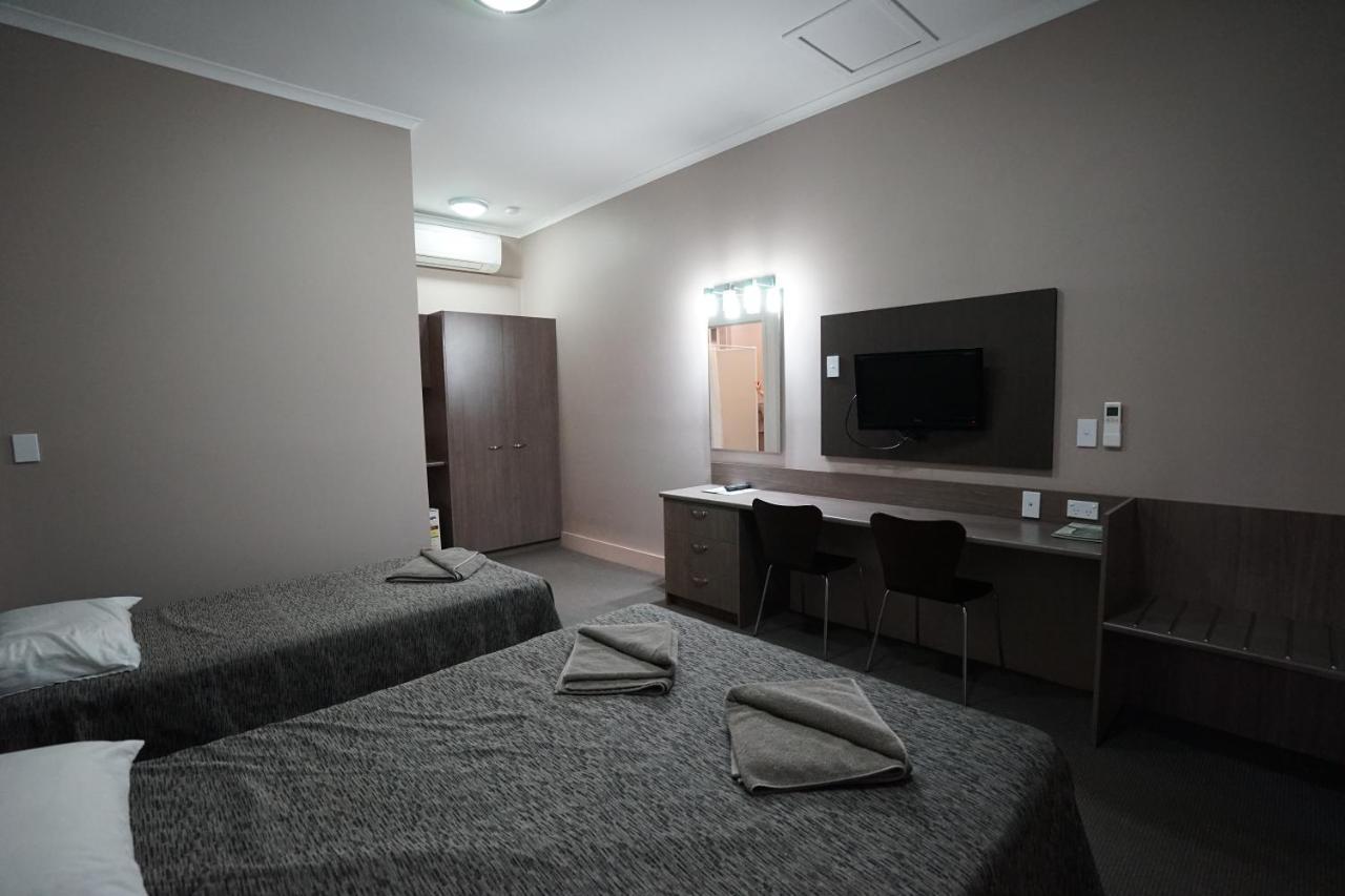 Bluestone Motor Inn Tennant Creek Esterno foto