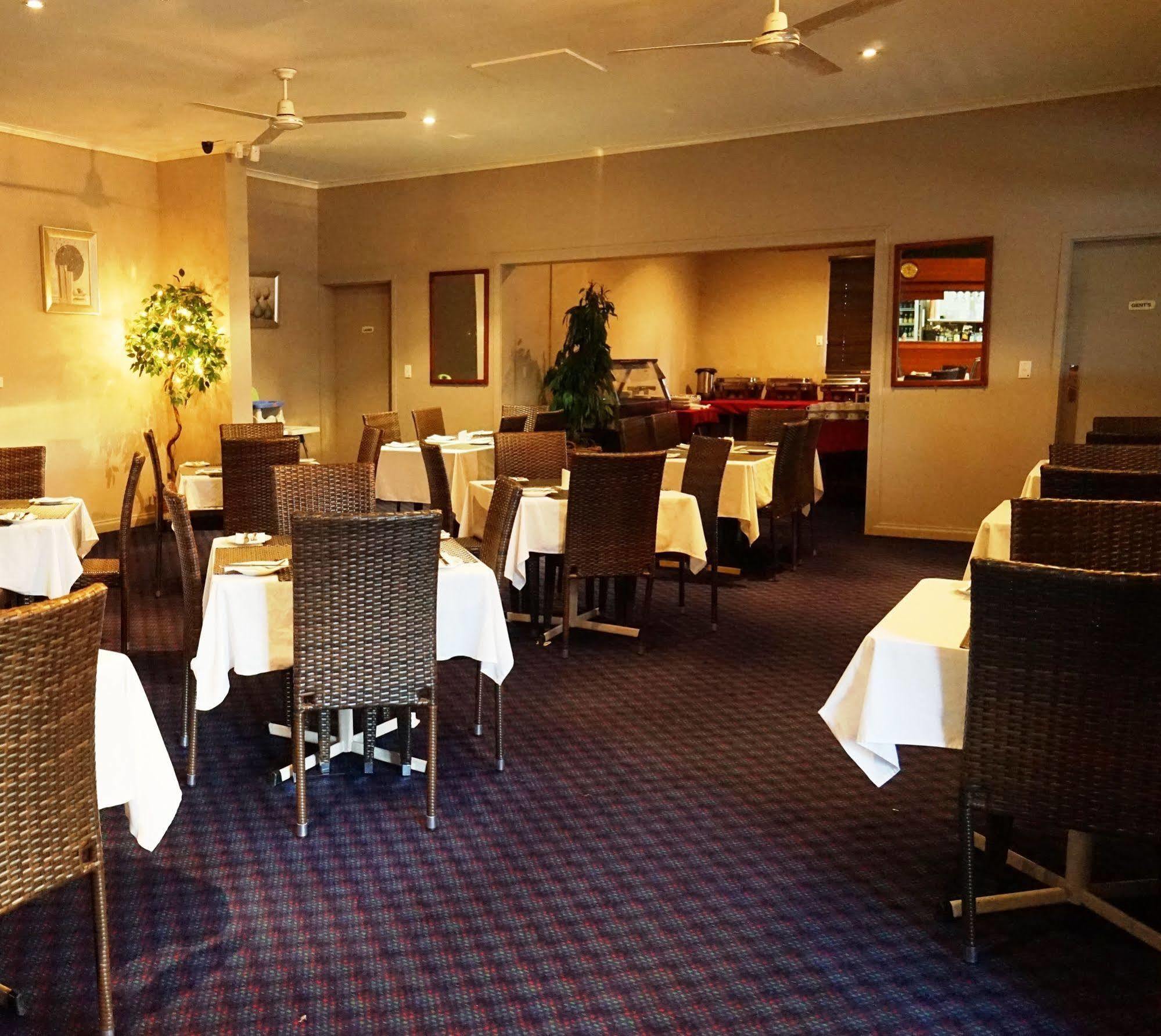 Bluestone Motor Inn Tennant Creek Esterno foto