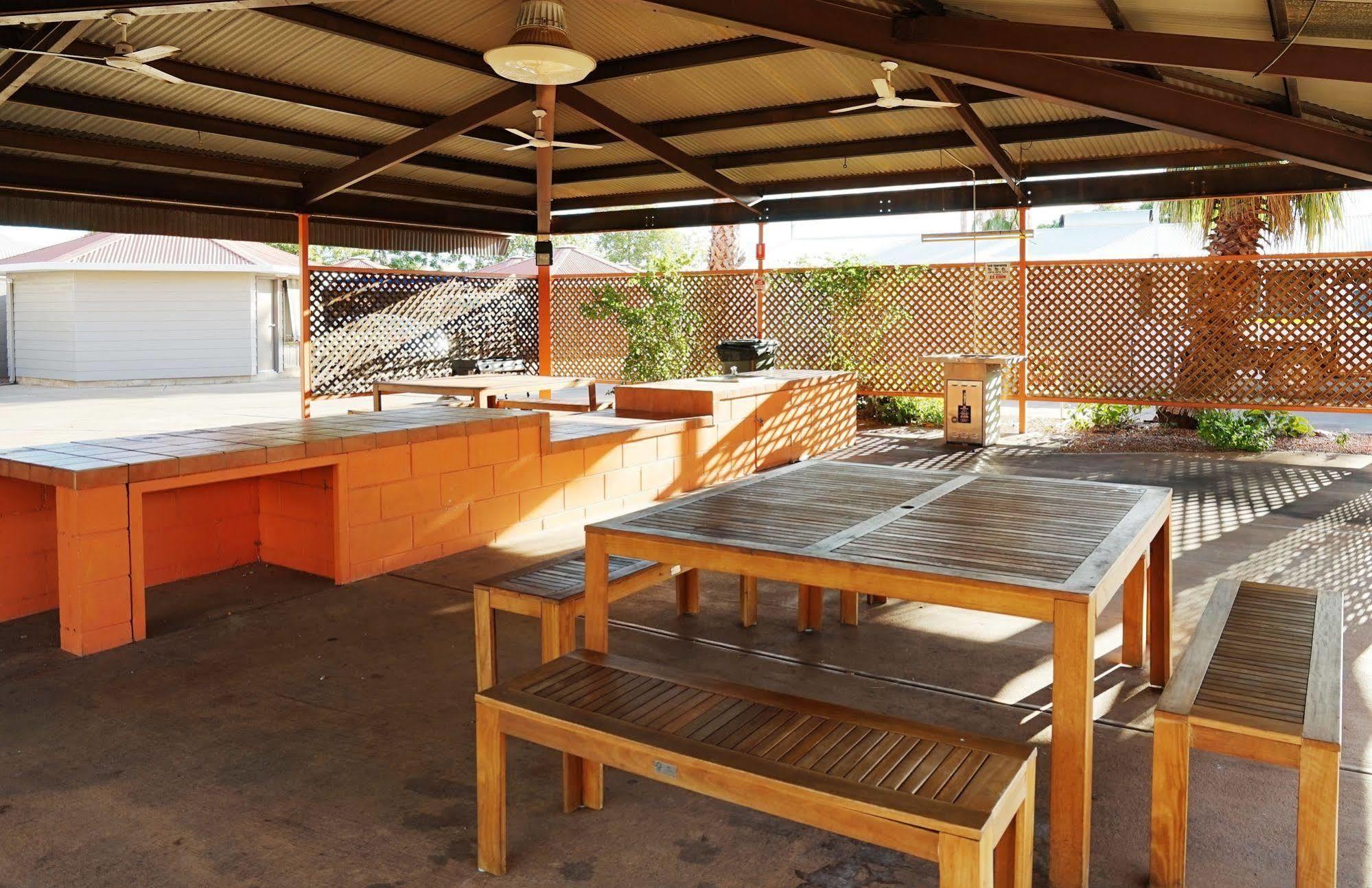Bluestone Motor Inn Tennant Creek Esterno foto